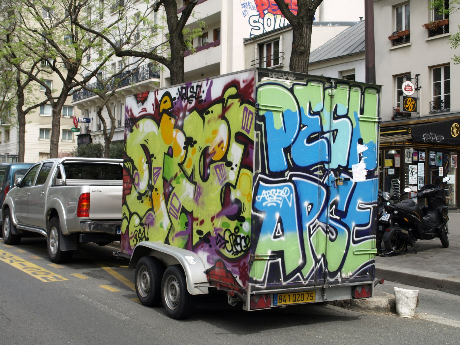 photo graffiti de vehicule